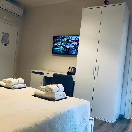 Home52 רנדה
