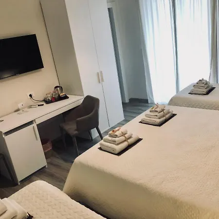 Bed & Breakfast Home52 4*