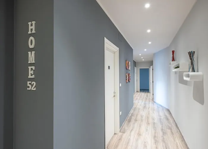 Alojamento de Acomodação e Pequeno-almoço Home52 4*